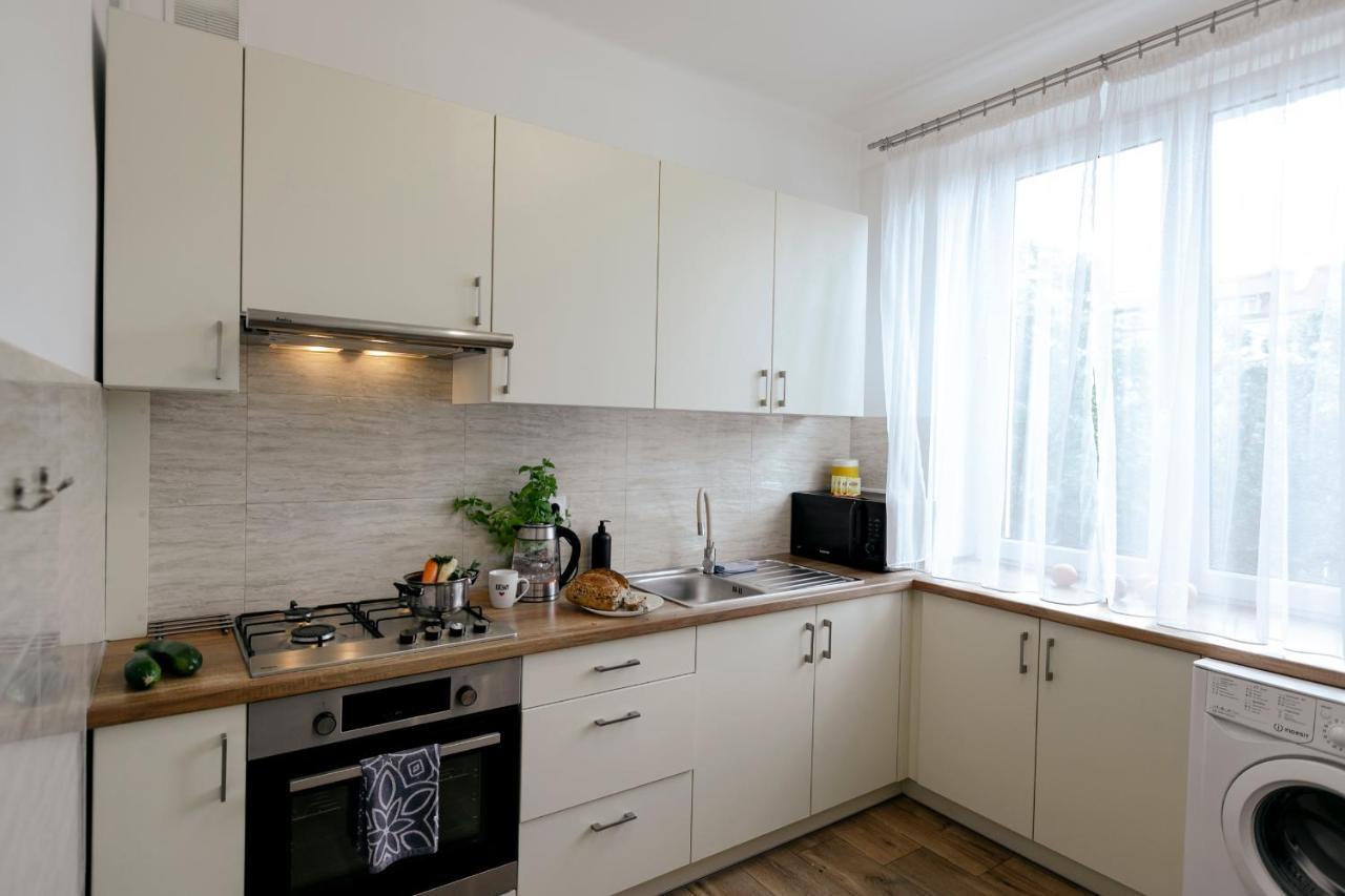 Gagarina 12 - Piekny Apartament Przy Lazienkach Krolewskich - Duze Lozko 160X200Cm - Bardzo Duzy Balkon - Wifi - Telewizja Kablowa - Bezplatna Strefa Parkowania - Better Rental Warszawa Zewnętrze zdjęcie