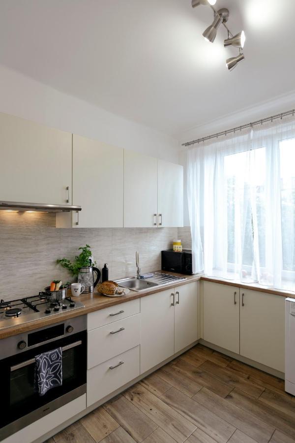 Gagarina 12 - Piekny Apartament Przy Lazienkach Krolewskich - Duze Lozko 160X200Cm - Bardzo Duzy Balkon - Wifi - Telewizja Kablowa - Bezplatna Strefa Parkowania - Better Rental Warszawa Zewnętrze zdjęcie